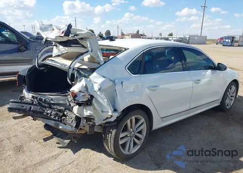 2016 Volkswagen Passat 1.8T Sel from USA, damaged, VIN 1VWCS7A38GC020981